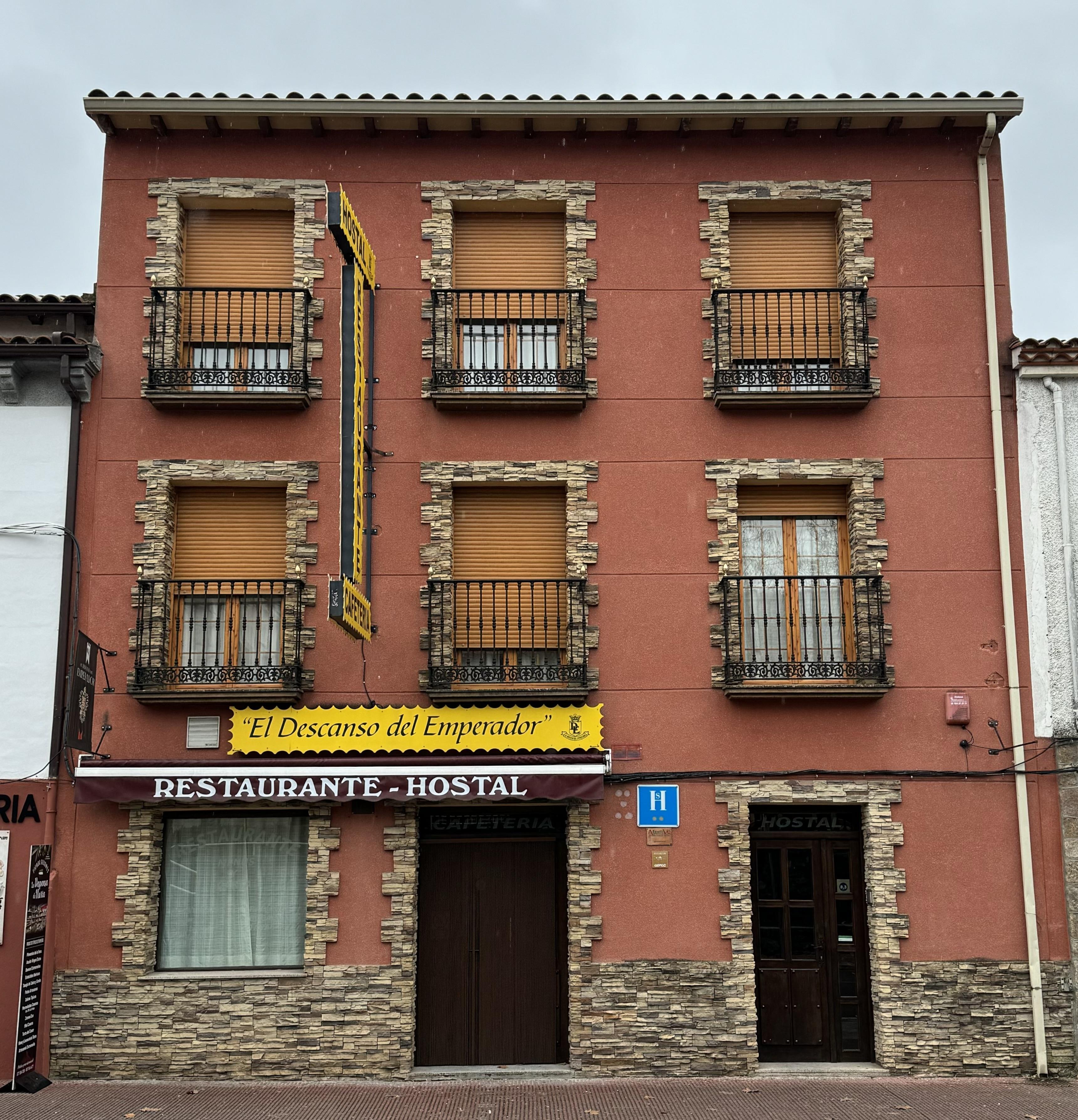 Hostal El Descanso Del Emperador Харандила де ла Вера Екстериор снимка